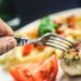 Qué alimentos sientan peor por la noche