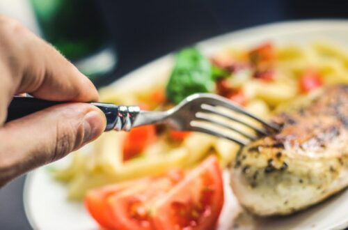 ¿Qué es y qué beneficios tiene la jalea real?